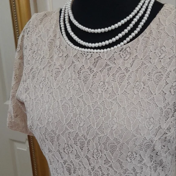 Nude lade short sleeve fit & flare midi dress - Picture 3 of 6